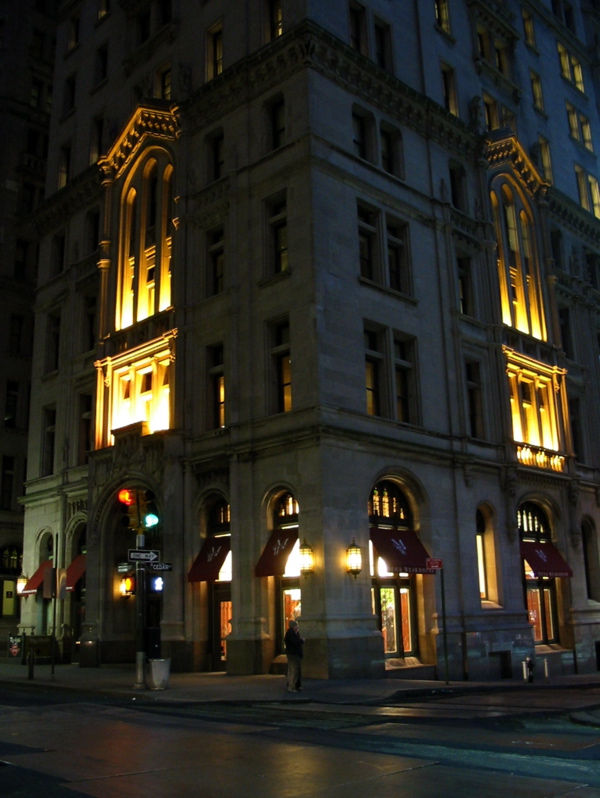 B&acirc;timent avoisinant