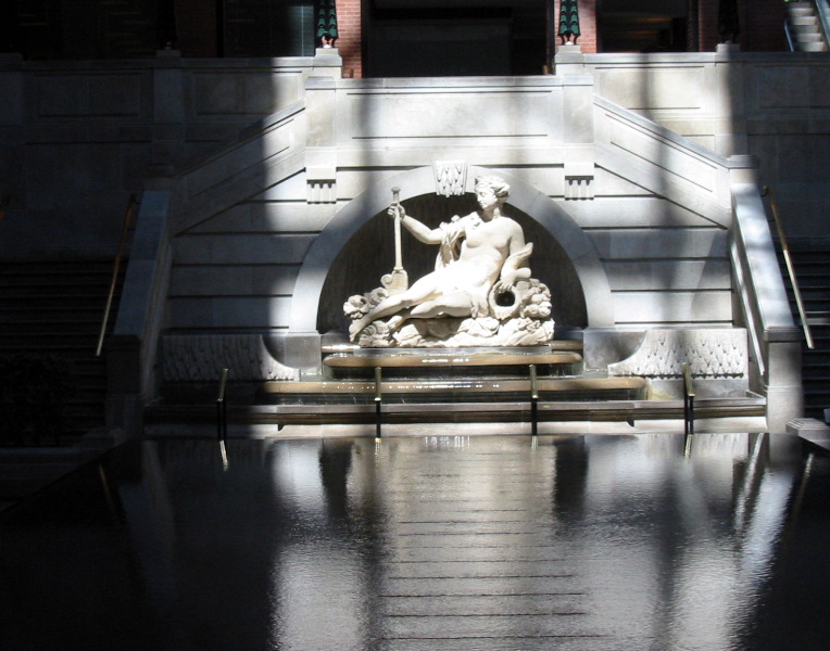 Amphitrite's statue, goddess of sees and wife of Poseidon.