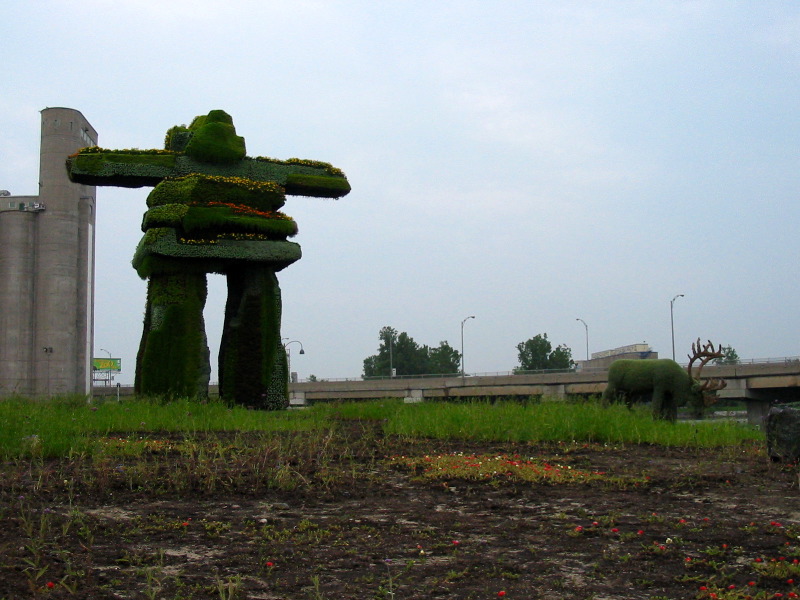 Inukshuk.