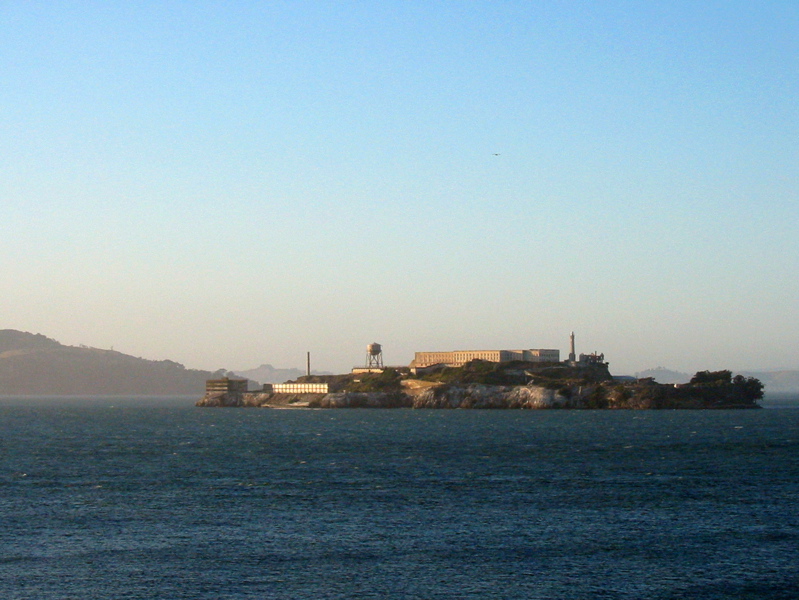 Alcatraz au cr&eacute;puscule