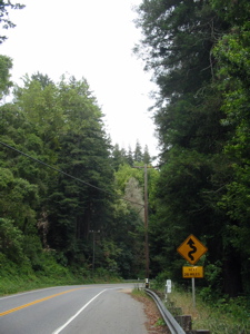 Remont&eacute;e dans les terres : route sinueuse pour les 26 prochains miles (42 km)