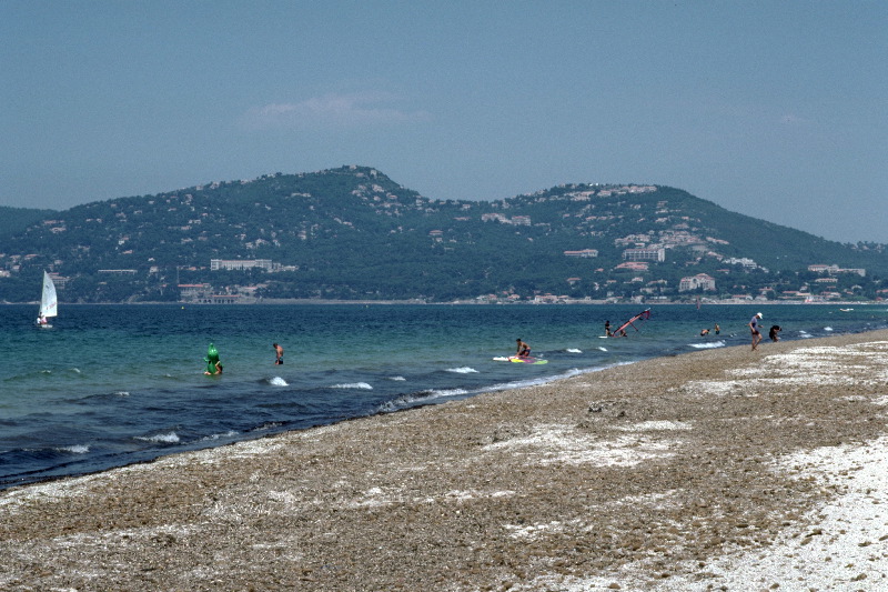 La plage de L'almanarre, sur la presqu'&icirc;le de Giens