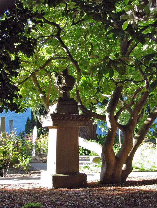 Cimeti&egrave;re derri&egrave;re la chapelle de Mission Dolores