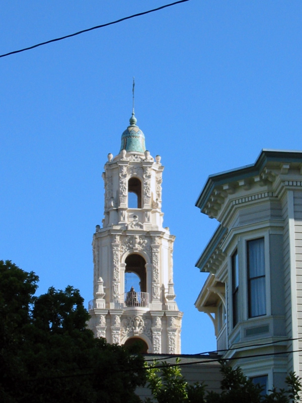 Clocher de la basilique de Mission Dolores