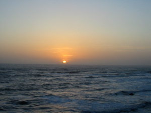 Coucher de soleil paisible, avant la nuit mouvement&eacute;e !