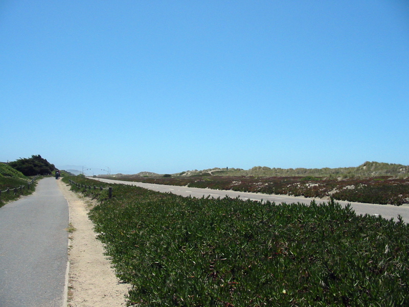 Great Highway et la piste cyclable longeant la c&ocirc;te