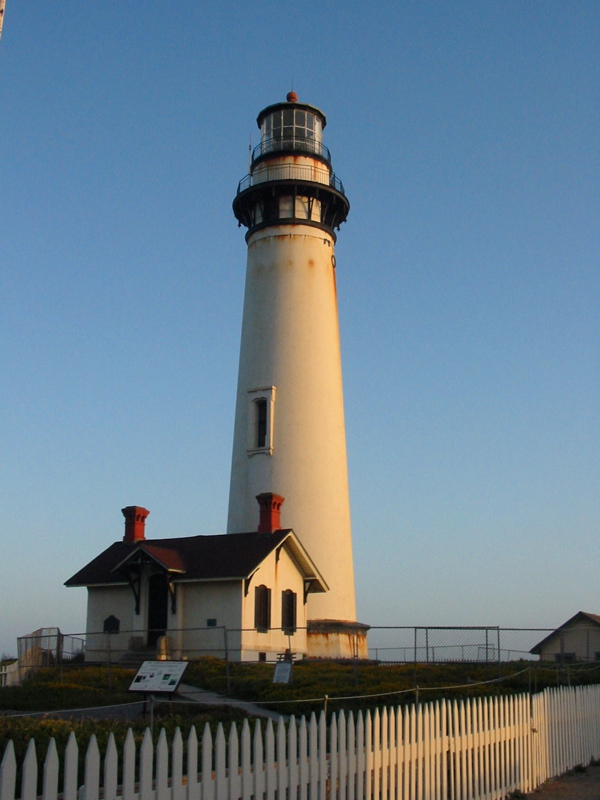 Phare de Pigeon Point au soleil couchant