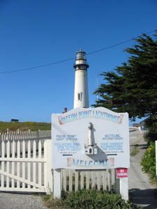 Entr&eacute;e du phare de Pigeon Point