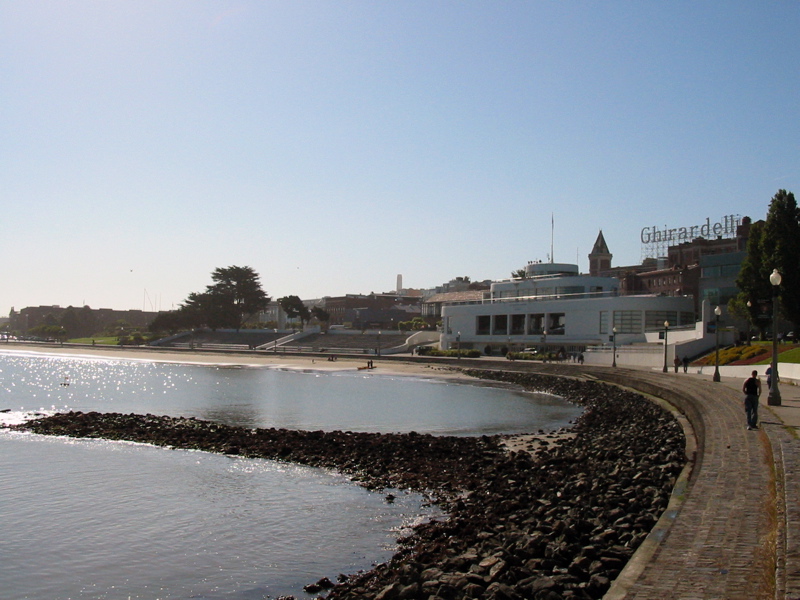 Petite plage, San Francisco Maritime National Historical Park et Ghirardelli